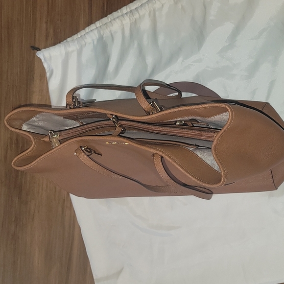 Michael Kors shoulder tote (m) - Picture 2 of 9